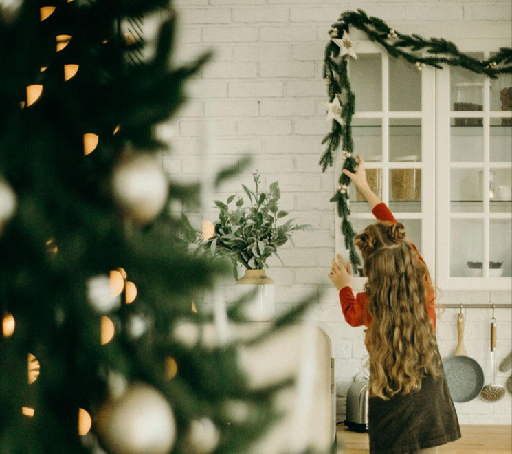 Unlit Artificial Christmas Trees: The Top Picks for a Stylish and Affordable Holiday Decor